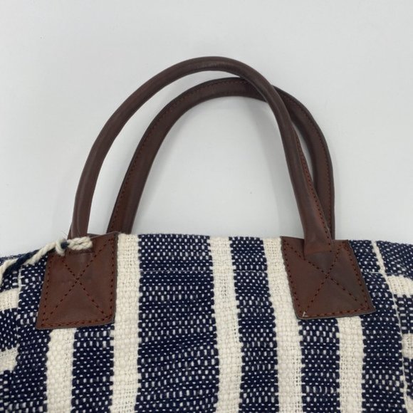 Crown & Ivy Women's Tote Bag Blue Ivory 100% Cotton Shopping Gym Beach - Picture 2 of 12